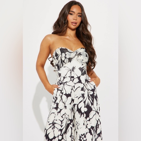 Beckette Floral Jumpsuit - Black/White Size S - Picture 2 of 3